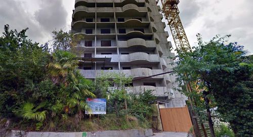 Строительство многоэтажного дома в  Сочи. Фото Светланы Кравченко для "Кавказского узла".