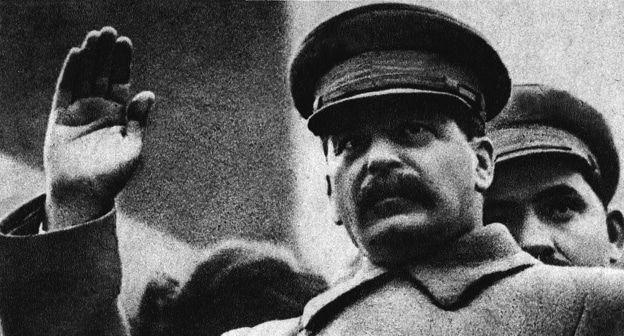 Иосиф Сталин. Фото: общественное достояние https://commons.wikimedia.org/wiki/File:Joseph_Stalin_Lazar_Kaganovich_1933.jpg