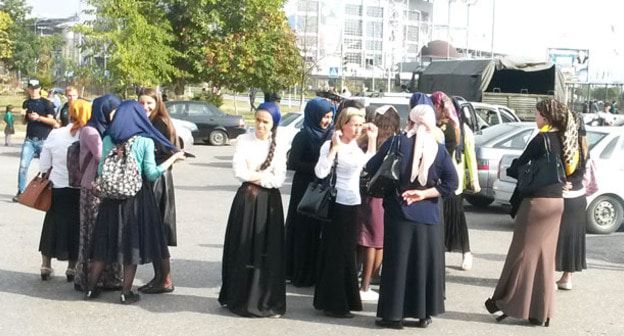 Сбор участников шествия в Грозном. Фото корреспондента "Кавказского узла"