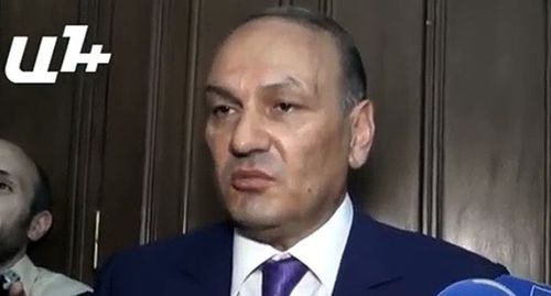 Гагик Хачатрян. Фото: кадр видео a1plusnews
https://www.youtube.com/watch?time_continue=39&v=660uEe4zVt4