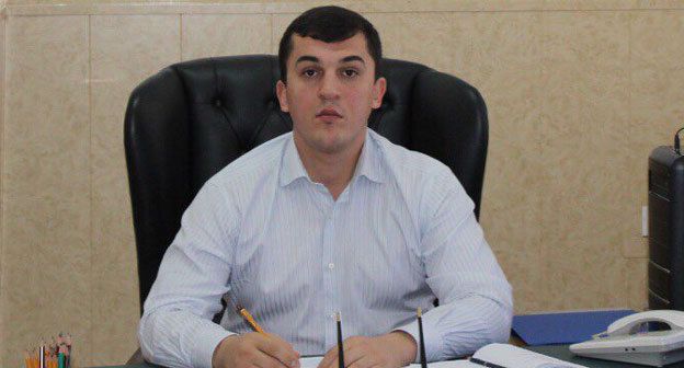 Шамиль Аташев. Фото: пресс-служба администрации городского округа "Город Буйнакск" http://www.buynaksk05.ru/predsedatelem-sobraniya-deputatov-gorodskogo-okruga-gorod-buynaksk-izbran-shamil-atashev