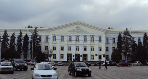 Здание Дагестанского госуниверситета. Фото: Шамиль Магомедов / wikimedia.org
