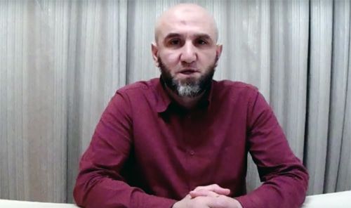 Стоп-кадр видео с участием Абдулхалима Абдулкаримова. YouTube канал "Минбар в Украине" https://www.youtube.com/channel/UCGif3hXnsB8DG-9kmgmI7nA