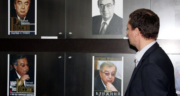 На выставке «Евгений Примаков: Человек и Политик» в Баку. Фото: Павел Гнусарев, РИКЦ в Баку http://aze.rs.gov.ru/ru/news/57403