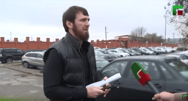 Скриншот сюжета ЧГТРК "Грозный" об Исламе Кадырове, https://youtu.be/S7x6YP53qr4