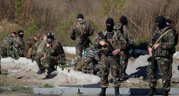 Сотрудники правоохранительных органов Ингушетии в Магасе. Фото: REUTERS/Maxim Shemetov