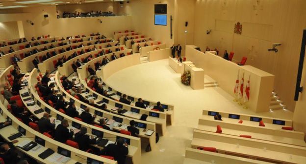 Парламент Грузии. Фото:  VOA - Voice of America (Russian service) https://ru.wikipedia.org/