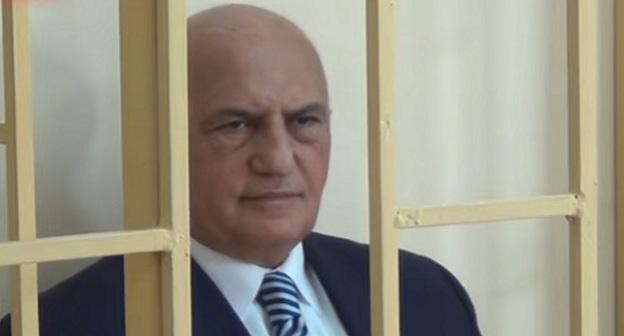 Али Инсанов. Кадр из видеосюжета Obyektiv Tv https://www.youtube.com/watch?v=lqFXt_tmfy0