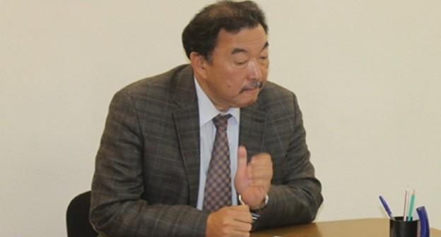 Бадма Манджиев. Фото: пресс-служба администрации Элисты, gorod-elista.ru