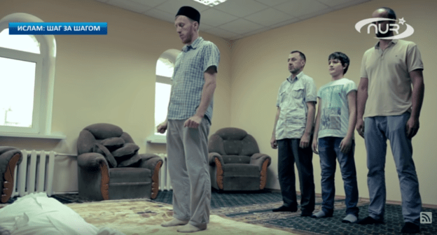 Чтение молитвы по усопшему. Скриншот видео https://youtu.be/MxsH7L4d--g