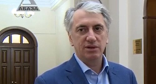 Тимур Бганба, 2015 год.  Стопкадр видео Телекомпания Абаза-ТВ https://www.youtube.com/watch?v=MlCLFxWOLhY