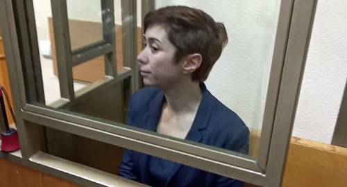 Мария Давыдова в Ленинском районном суде. Кадр видео канала 
Вот такое бытие https://www.youtube.com/watch?v=Dsw-AYRh8jM