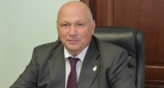 Радик Харисов. Фото: официальный сайт Администрации МО "Город Астрахань" http://www.astrgorod.ru/