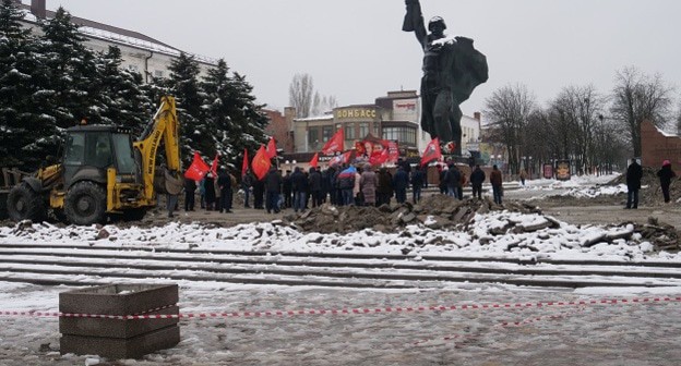 Митинг коммунистов в Шахтах, 23 февраля 2020 года. Фото Вячеслава Прудникова для "Кавказского узла". 