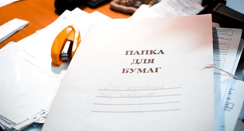 Папка для бумаг. © Фото Елены Синеок, Юга.ру