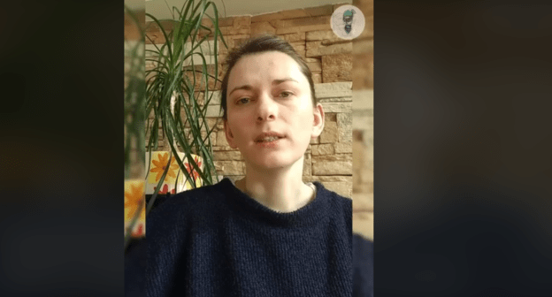 Стоп-кадр видеообращения создательницы платформы "Взаимопомощь 24" Патимат Муртазалиевой, https://www.facebook.com/mutualhelp24/videos/301913440791824/