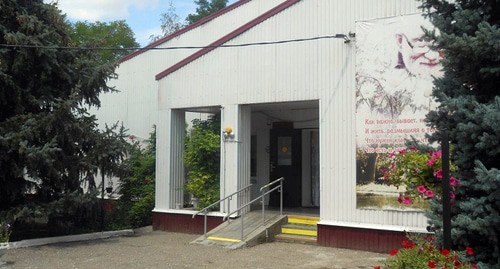 Новоселицкий психоневрологический диспансер
Фото:  Николай Огарёв  https://bloknot-stavropol.ru/news/novoselitskiy-psikhonevrologicheskiy-dispanser-zak-1220342