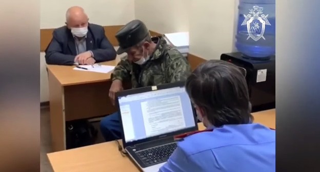 Подозреваемый в подрыве гранаты на Ставрополье. Кадр видео 
ГТРК 'Ставрополье' ВЕСТИ Ставропольский край