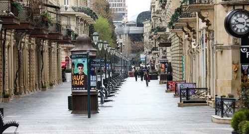 Пустые улицы Баку. Фото Азиза Каримова для "Кавказского узла"