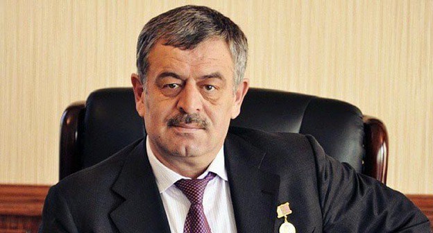 Шахид Ахмадов назначен главврачом Гудермесской ЦРБ. Фото пресс-службы Гудермесской ЦРБ  http://gudcrb.ru/index.php?action=mobiledisable