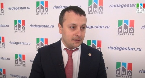 Фуад Шахиев. Фото: скриншот видео
РИА Дагестан, https://www.youtube.com/watch?v=FaEplzXc1to&feature=emb_logo  