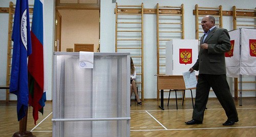 На избирательном участке. Фото: Влад Александров, ЮГА.ру