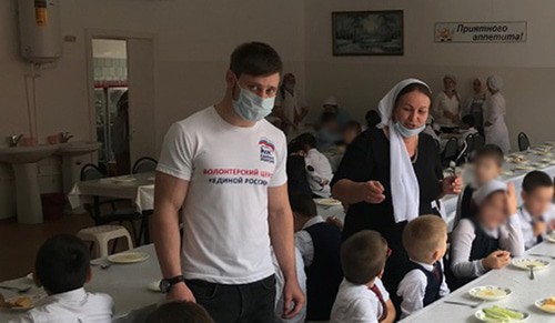 Школьная столовая в Чечне. Фото:  «Грозный-информ» 
 https://grozny-inform.ru/news/culture/121792/