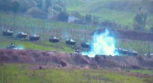 Военные действия на границе Азербайджана и Нагорного Карабаха. Скриншот с видео Минобороны Нагорного Карабаха http://www.nkrmil.am/news/view/2908