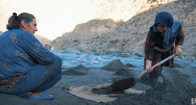 Стоп-кадр фильма "Они тоже мечтали. Истории дагестанских женщин" https://youtu.be/gz1F1iNGYR8