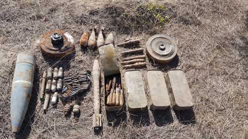 Снаряд, мина, унифицированная дымовая шашка, гранаты и патроны к стрелковому оружию различного калибра. Фото: Пресс-служба Северо-Кавказского округа войск национальной гвардии Российской Федерации
