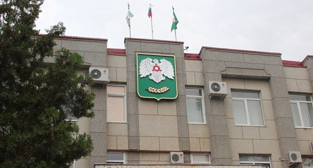 Здание администрации города Назрани. Фото: официальный сайт города Назрани https://nazrangrad.ru/