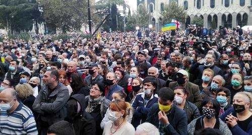 Участники протестной акции в Тбилиси 2 ноября. Фото Инны Кукуджановой для "Кавказского узла".