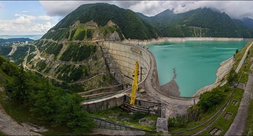 Ингури ГЭС. Фото: https://tbilisi.media/main/56949-turisticheskij-tsentr-na-inguri-ges/