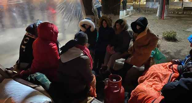 Участницы протестной акции в Цхинвале.  6 декабря. Фото Анны Джиоевой.
