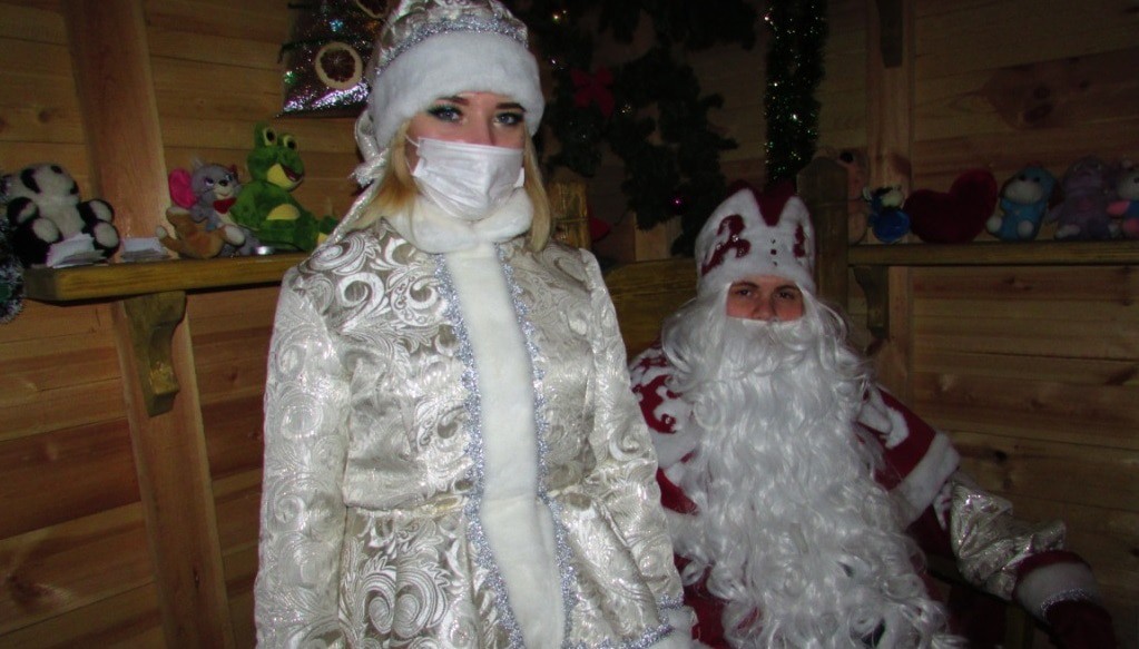 Дед Мороз и Снегурочка в Резиденции в Волгограде. Фото Вячеслава Ященко для "Кавказского узла"