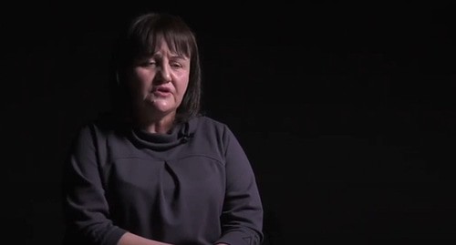 Родственница умершей пациентки. Фото: стоп-кадр видео "
КРЫЛЬЯ TV" https://www.youtube.com/watch?v=FAh_PqvXe00&feature=youtu.be