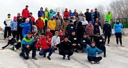 Участники забега "За лес" в Волго-Ахтубинской пойме 21 февраля 2021 года. Фото Бориса Пылина, предоставлено "Кавказскому узлу" автором.
