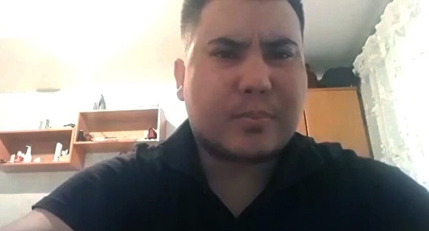 Гражданин Туркменистана Розгельды Чолиев. Скриншот https://turkmen.news/lenta/turkmen-sudent-harassed/