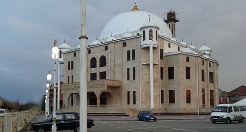Мечеть в Каспийске. Дагестан. Фото: Аль-Гимравий https://ru.wikipedia.org/