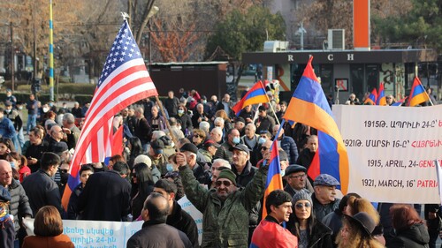 Участники акции в Ереване за отмену Московского договора 1921 года. Фото Тиграна Петросяна для "Кавказского узла"