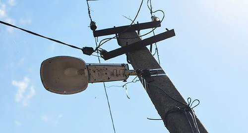 Электрический столб. © Фото Елены Синеок, Юга.ру