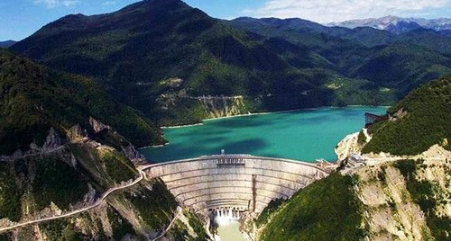 Ингурская ГЭС. Фото: Inguri Dam https://ru.wikipedia.org/
