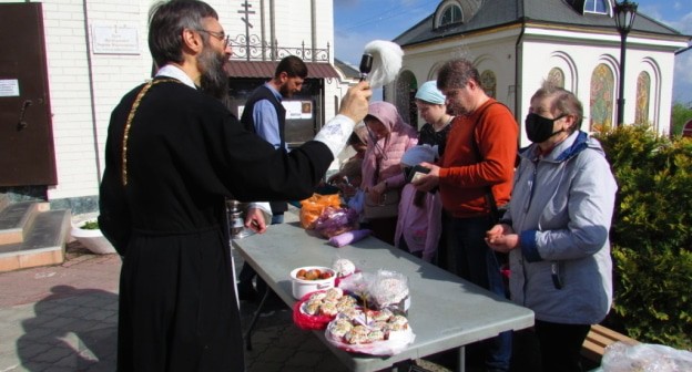 Освящение куличей. Фото Вячеслава Ященко для "Кавказского узла"