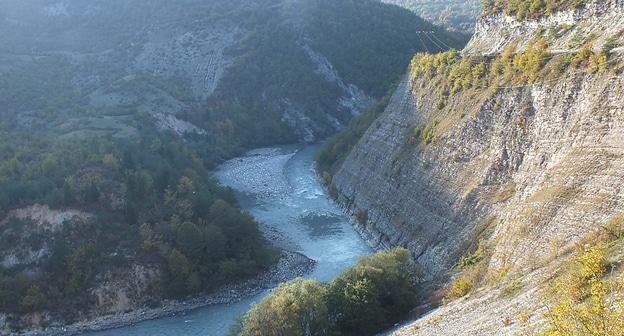 Река Риони. Фото: By G.N. - Untitled, CC BY-SA 3.0, https://commons.wikimedia.org/w/index.php?curid=22778949