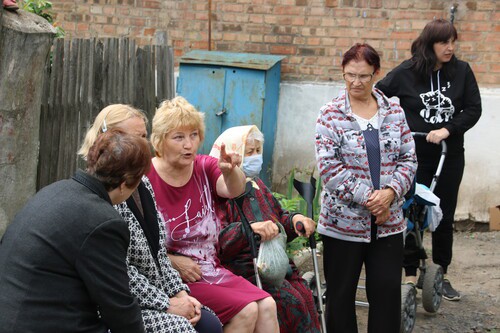 Участники схода в поселке Розет 6 июня 2021 года. Фото Вячеслава Прудникова для «Кавказского узла»