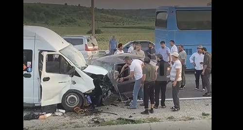НА месте аварии с участием маршрутки в Кабардино-Балкарии. Кадр видео КП Северный Кавказ