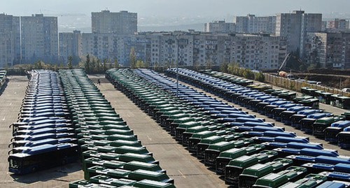 Общественный транспорт на стоянке в Тбилиси. Ноябрь 2020 года. Фото: REUTERS/Irakli Gedenidze