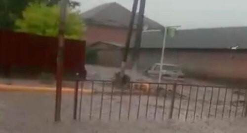 Подтопление улицы Малгобекского района. Фото Магомета Евлоева
 https://gazetaingush.ru/news/v-malgobekskom-rayone-ingushetii-ustranyayut-posledstviya-nepogody