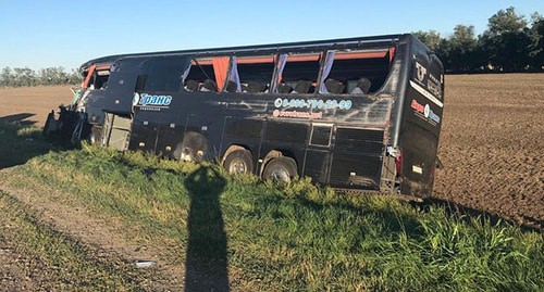 На месте аварии. Фото: отдел пропаганды УГИБДД ГУ МВД России по Краснодарскому краю
