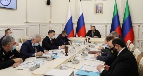 Заседание Антинаркотической комиссии в РД. Фото пресс-службы главы Дагестана - http://president.e-dag.ru/media/k2/items/cache/3b53c6f17cf5ae51e598b0a9d2ac6ebd_L.jpg
